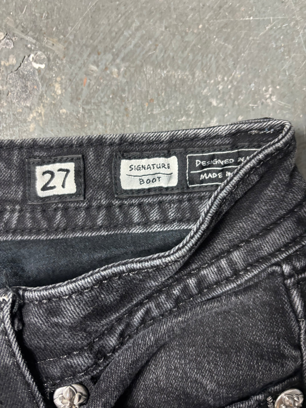 Vintage Miss Me Flared Jeans Schwarz