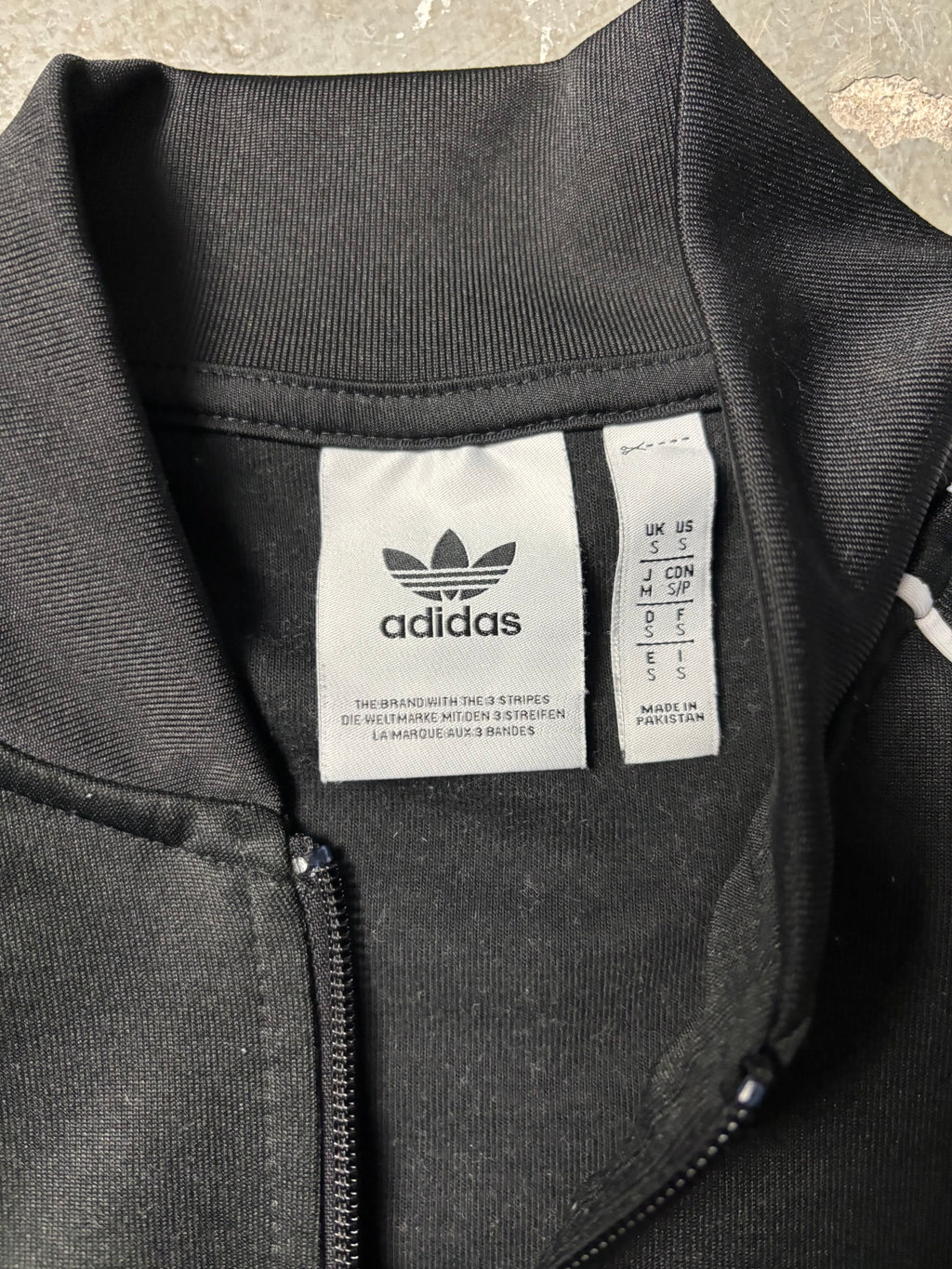 adidas Track Jacket Vintage Adidas Originals SST Track Jacket Schwarz Y2K
