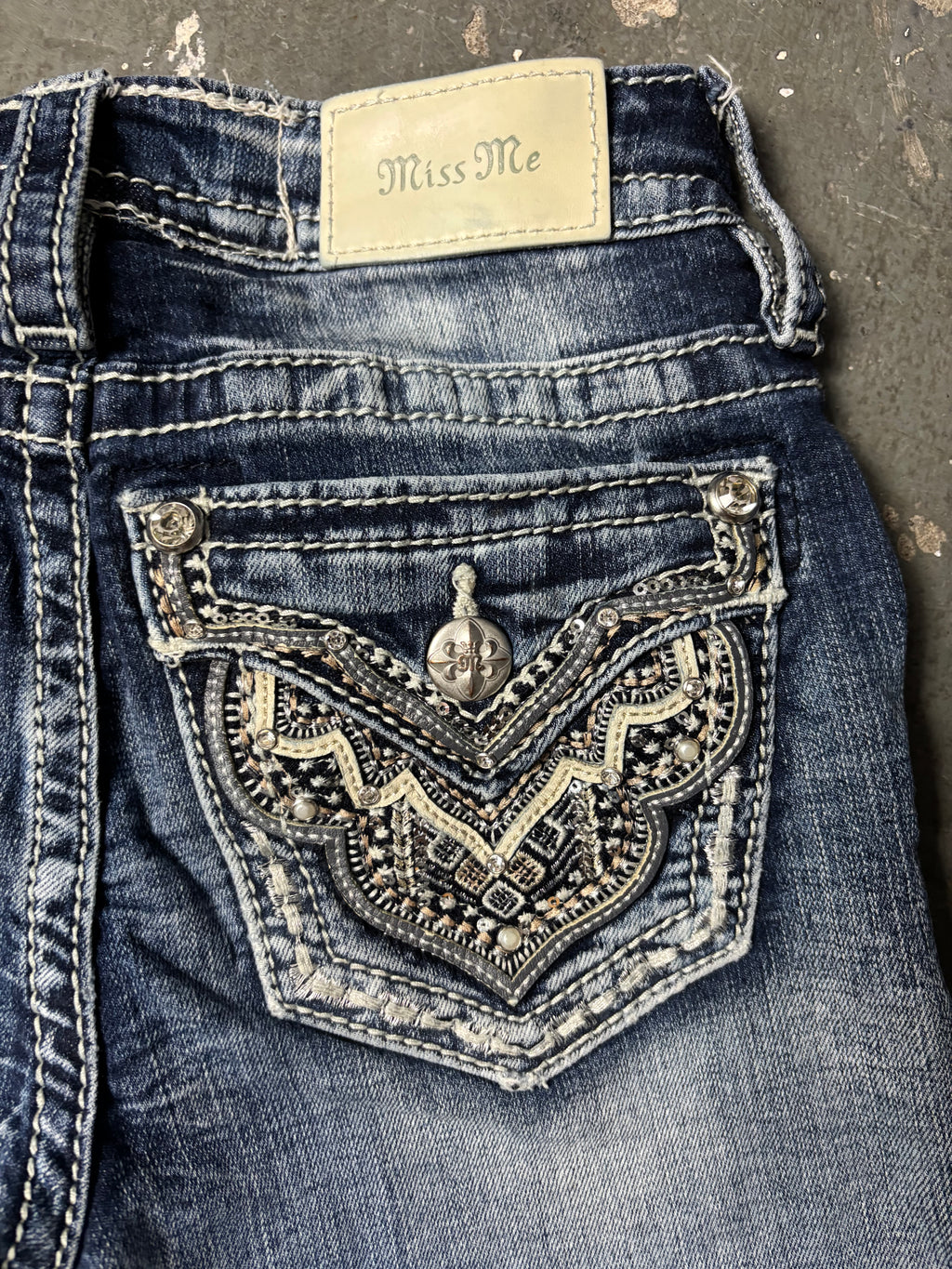 Vintage Miss Me Flared Jeans Blau