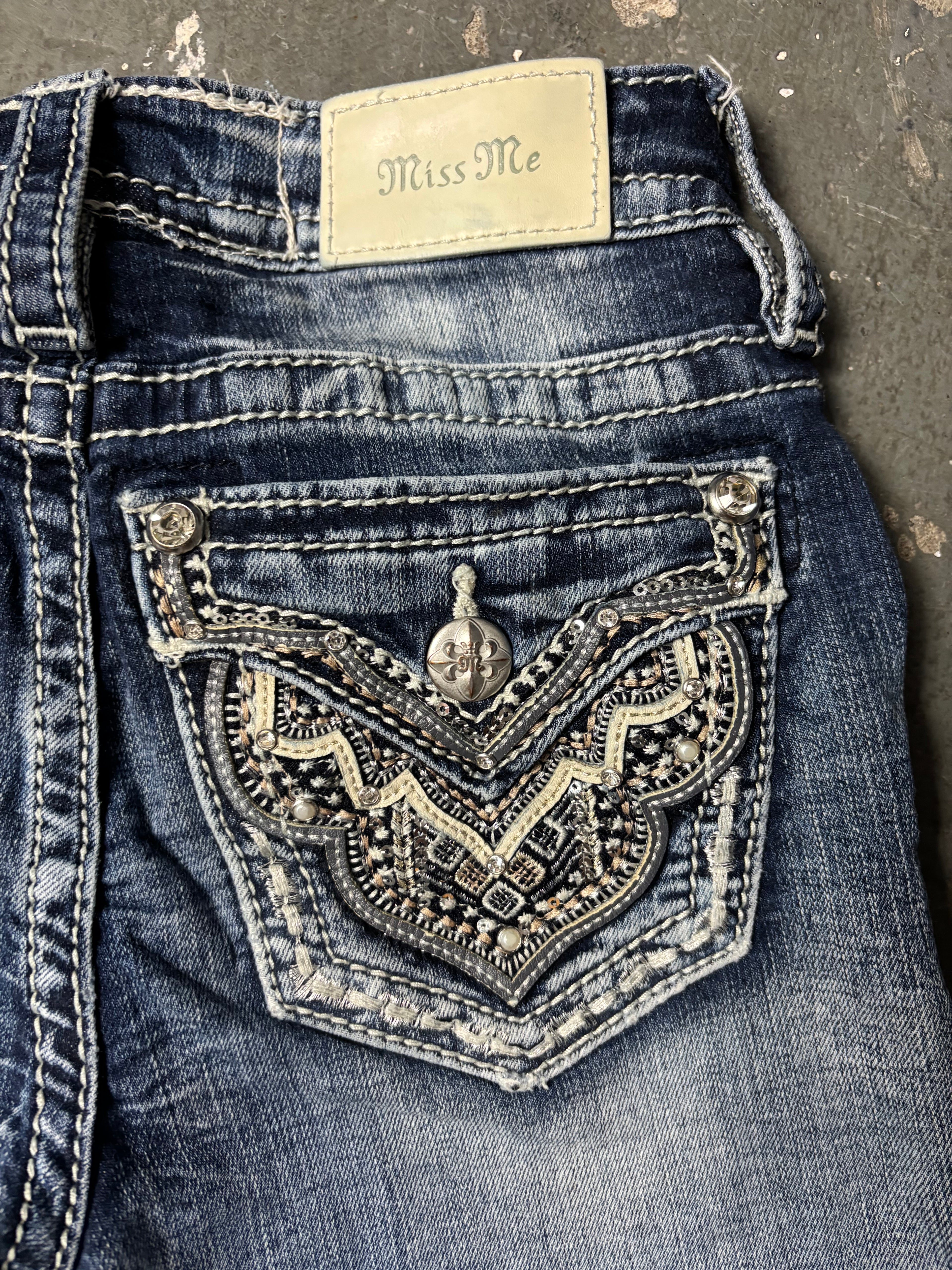 Vintage Miss Me Flared Jeans Blau