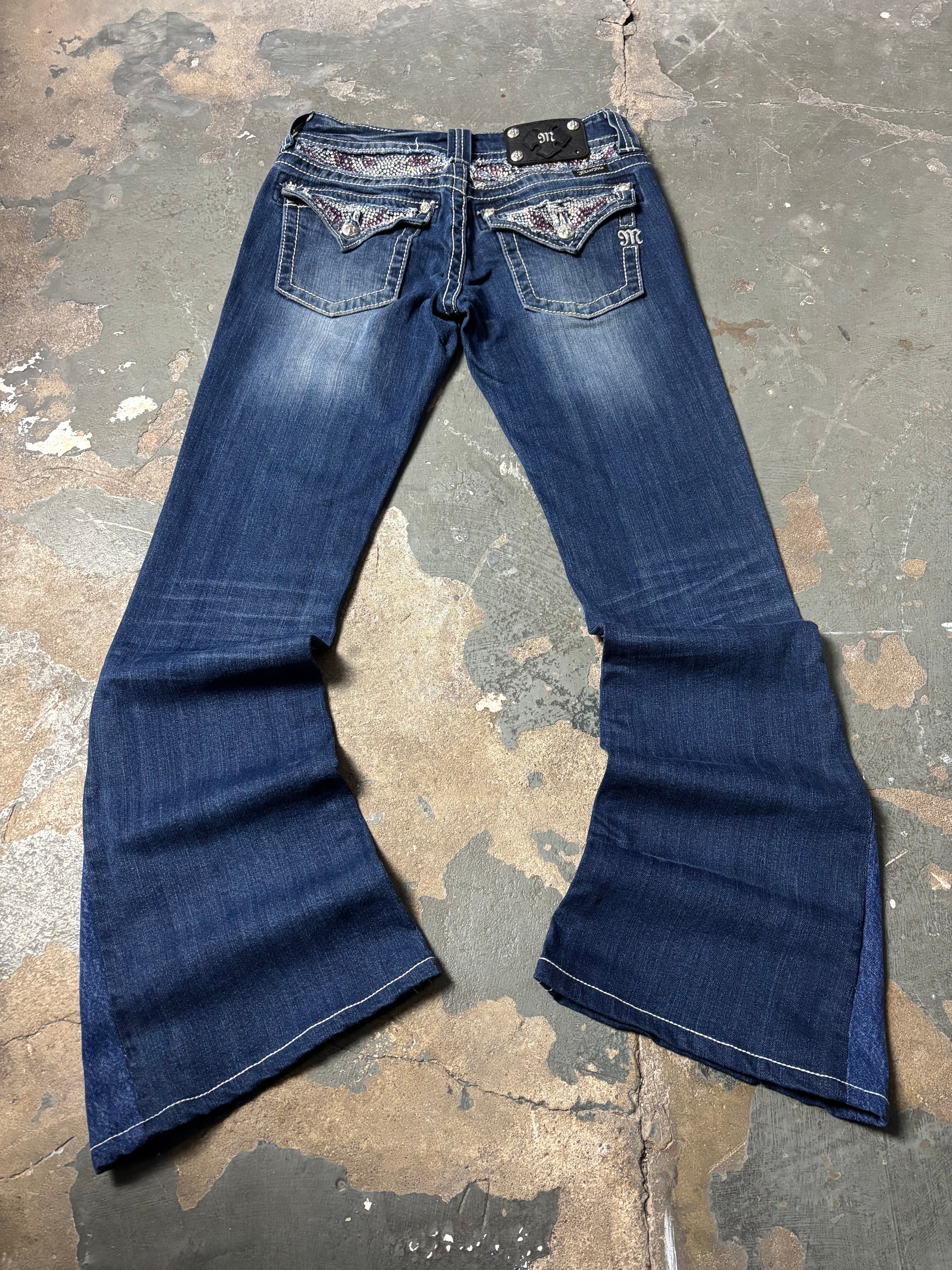 Vintage Miss Me Flared Jeans Blau