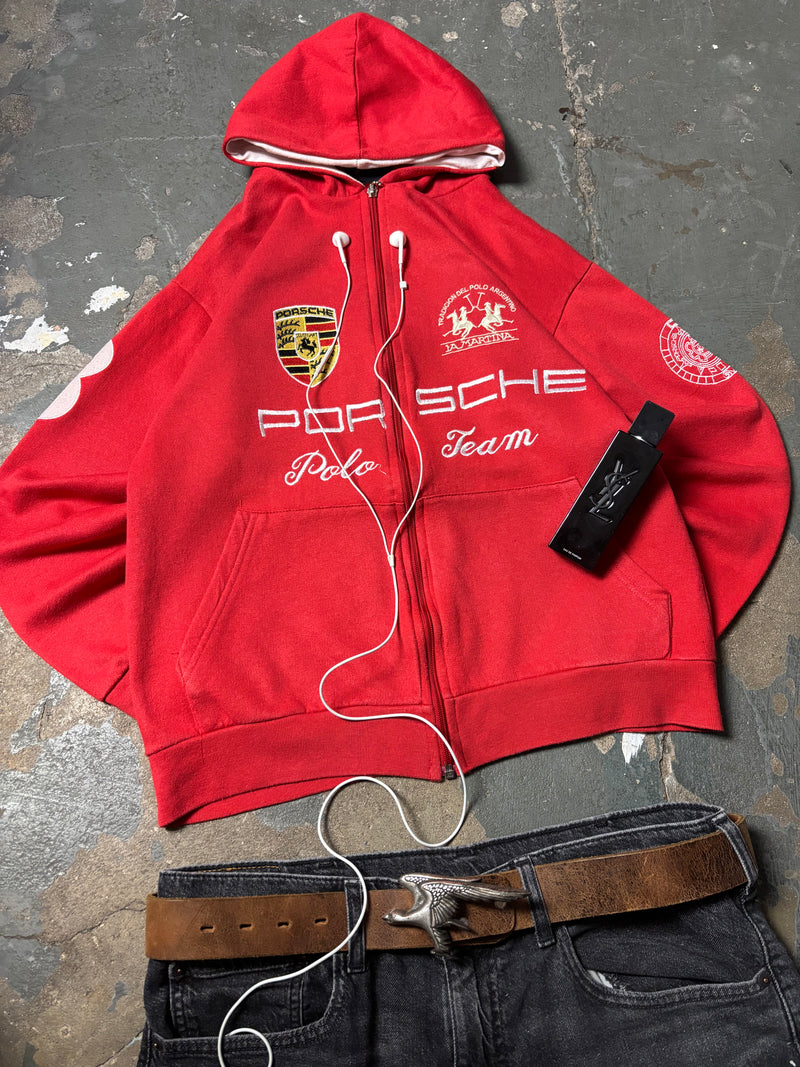 <p><strong>Designer</strong></p>